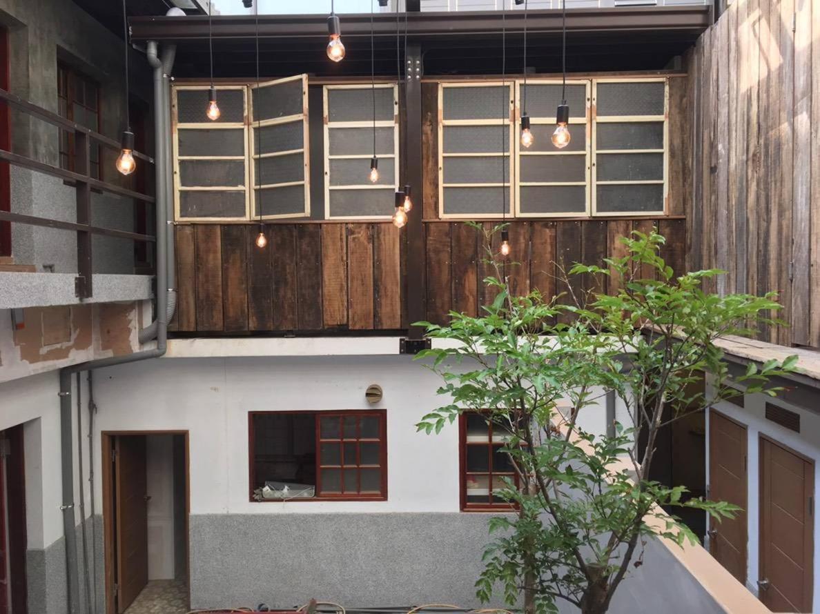 158 Hostel Tainan Extérieur photo